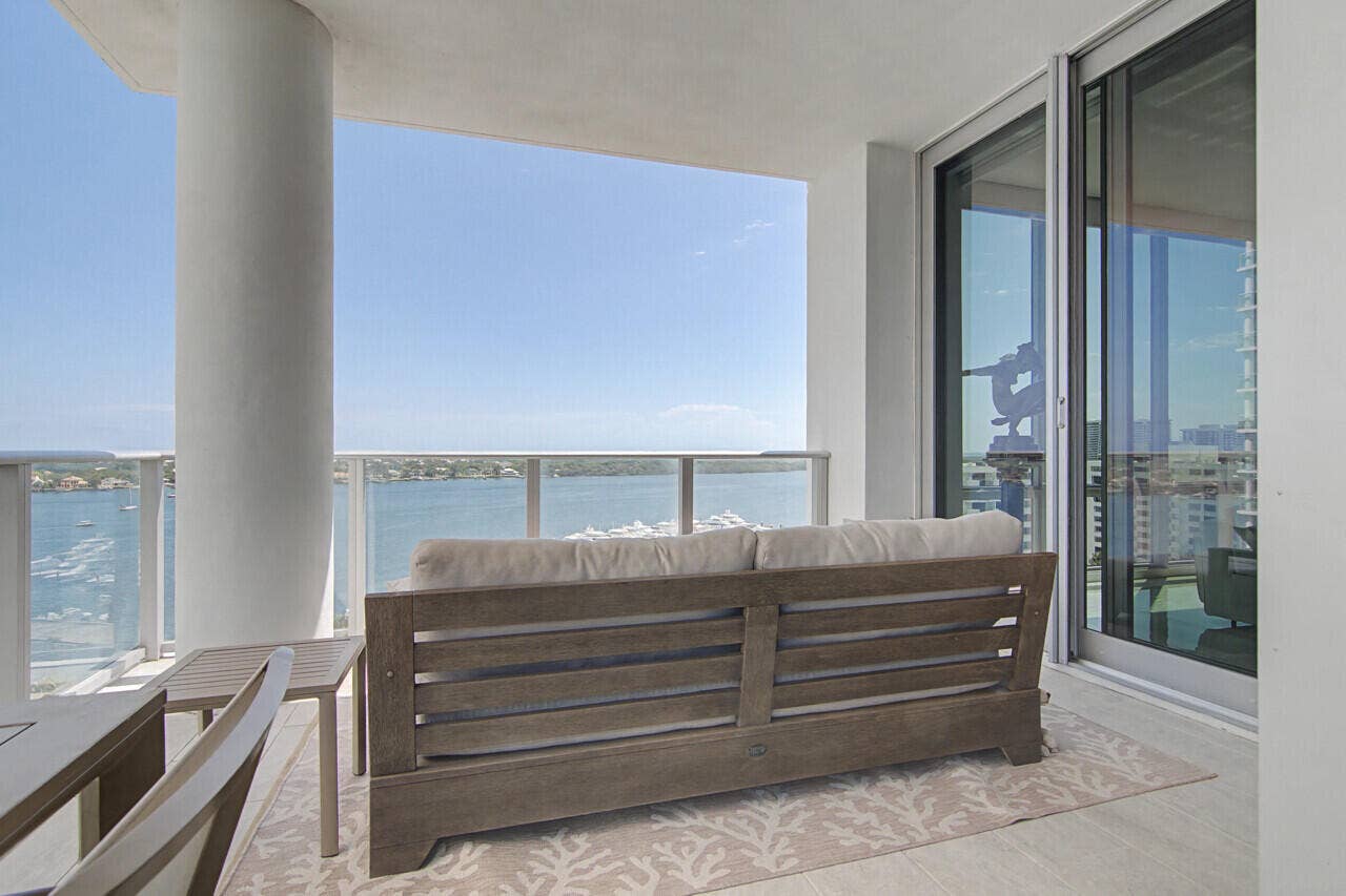 3 WATER CLUB Way, #1201, North Palm Beach, FL 33408 36-3-Water-Club-39