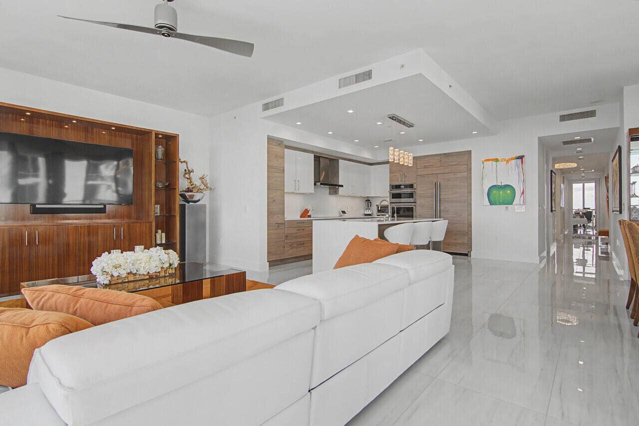 3 WATER CLUB Way, #1201, North Palm Beach, FL 33408 33-3-Water-Club-36
