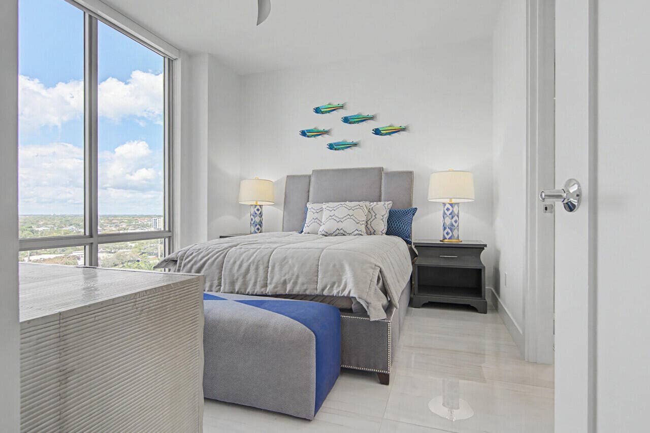 3 WATER CLUB Way, #1201, North Palm Beach, FL 33408 49-3-Water-Club-52