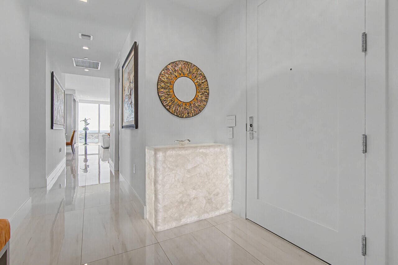 3 WATER CLUB Way, #1201, North Palm Beach, FL 33408 8-3-Water-Club-11