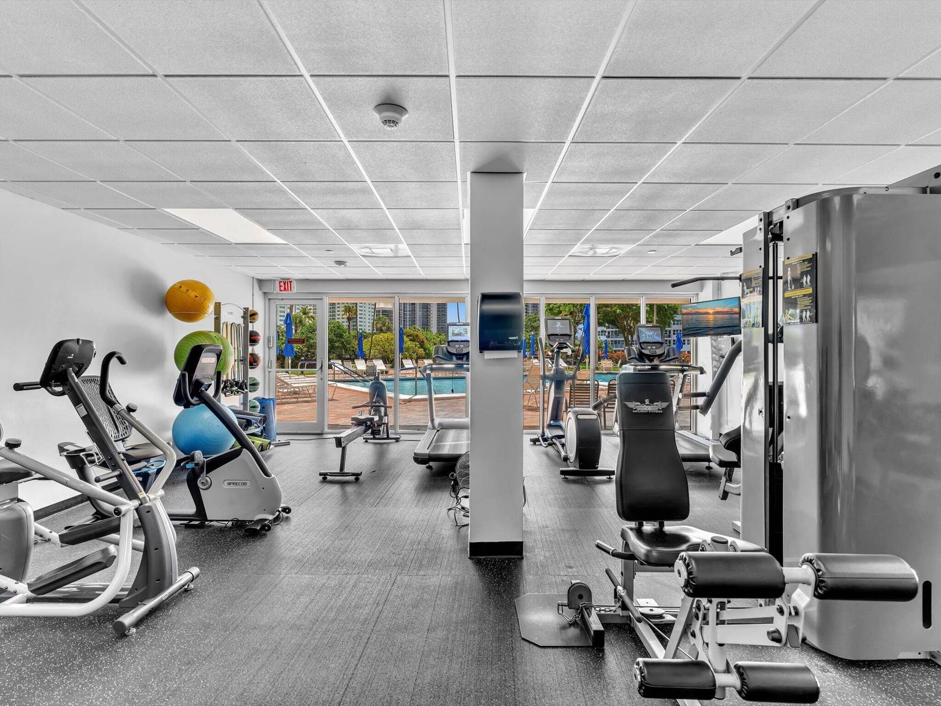3300 NE 36th Street, #420, Fort Lauderdale, FL 33308 Fitness center