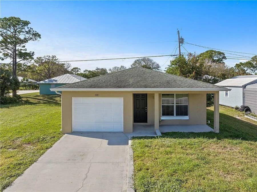 Property photo for 1585 20th Avenue SW, Vero Beach, FL