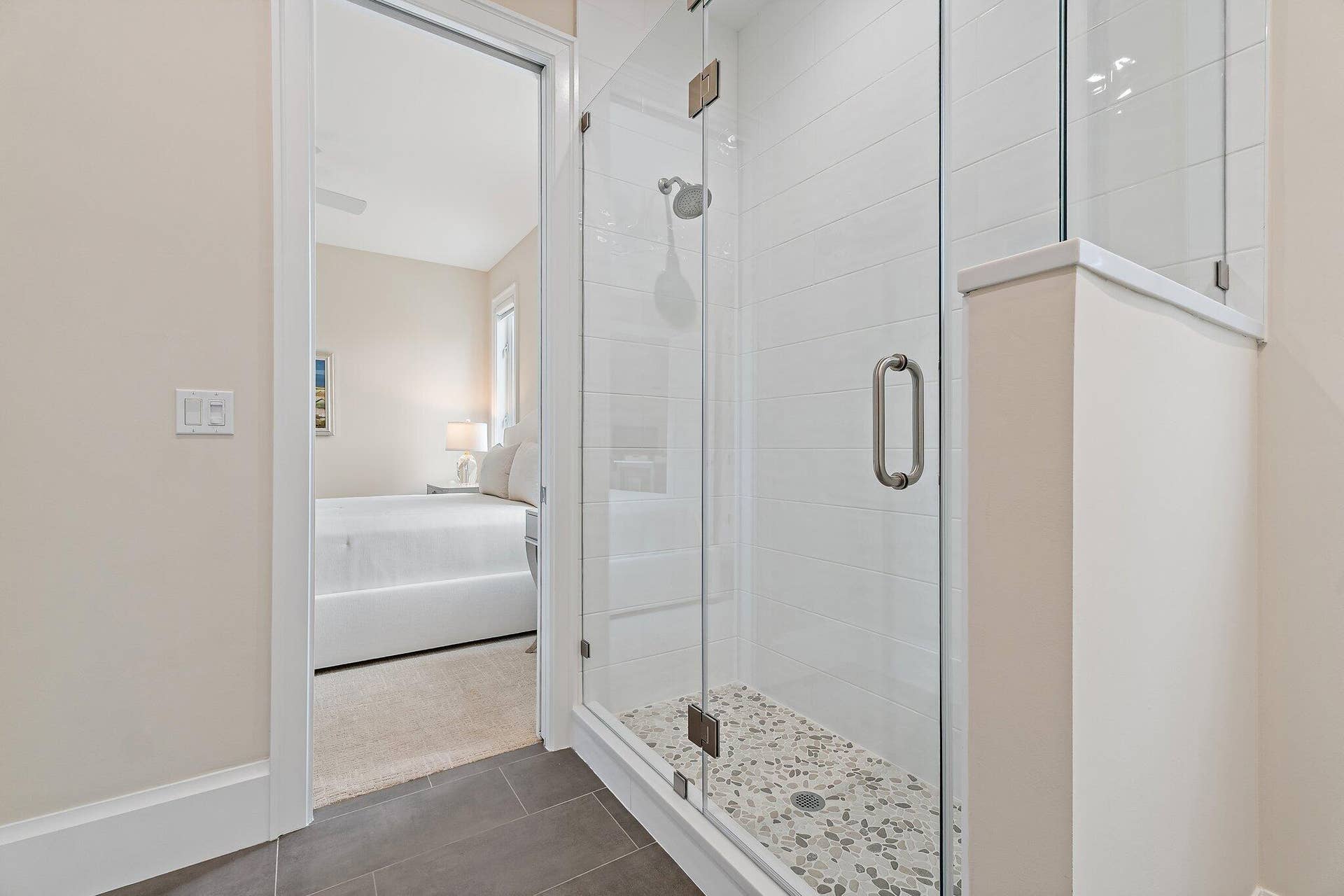 12200 SE BIRKDALE Run, Jupiter, FL 33469 Guest Bath 2