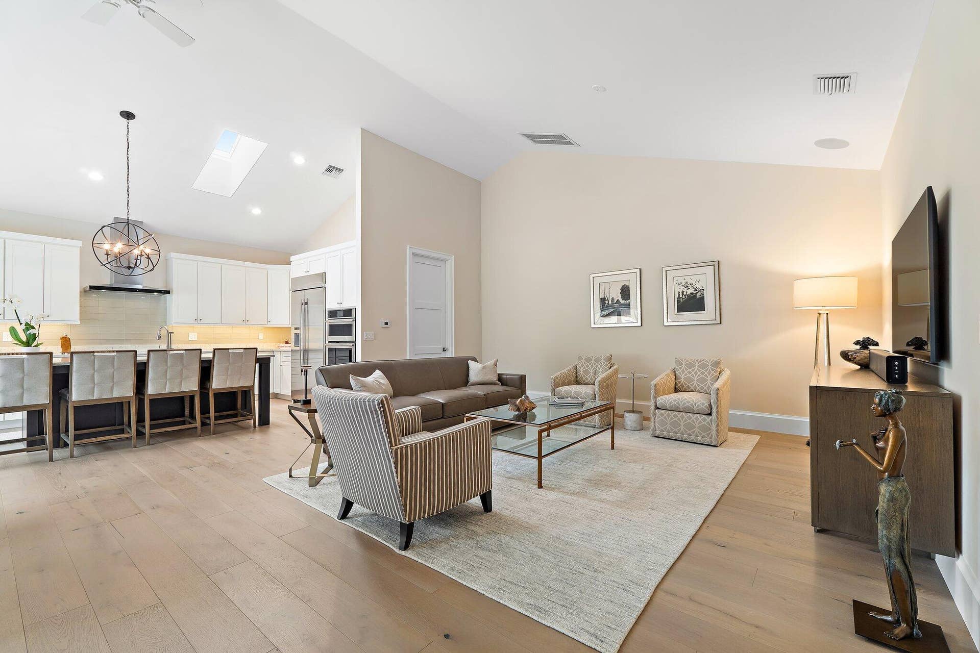 12200 SE BIRKDALE Run, Jupiter, FL 33469 Family Room/Kitchen