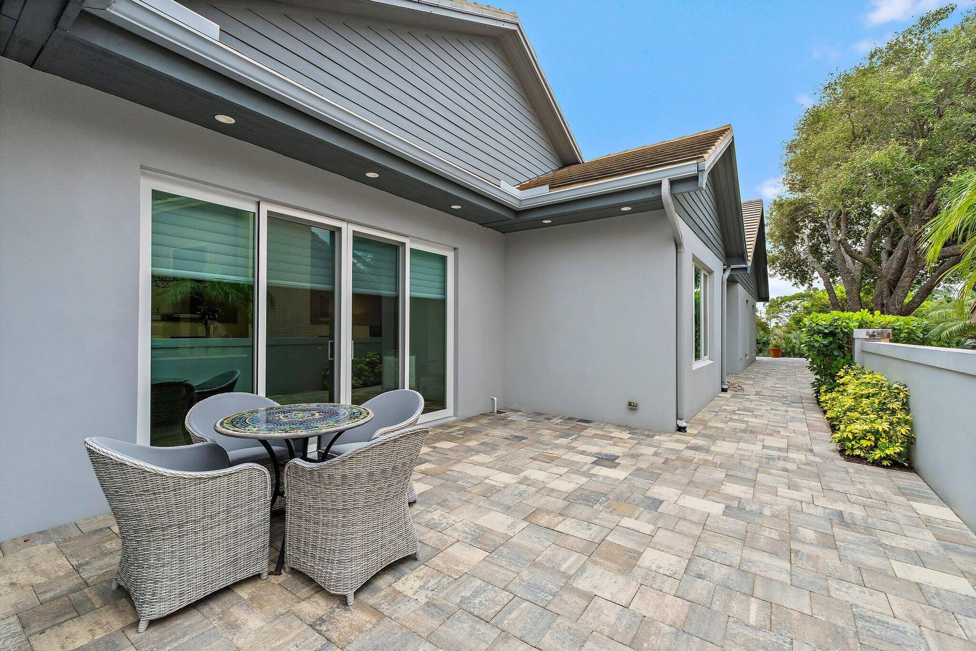 12200 SE BIRKDALE Run, Jupiter, FL 33469 Side Patio