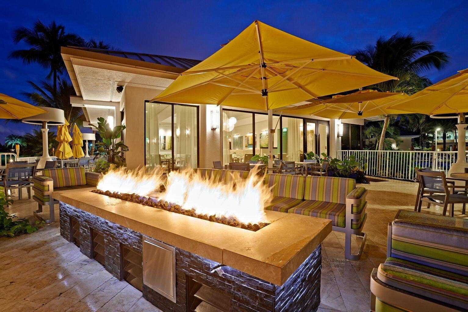 17771 Foxborough Lane, Boca Raton, FL 33496 St Andrews Lakeside fire pit