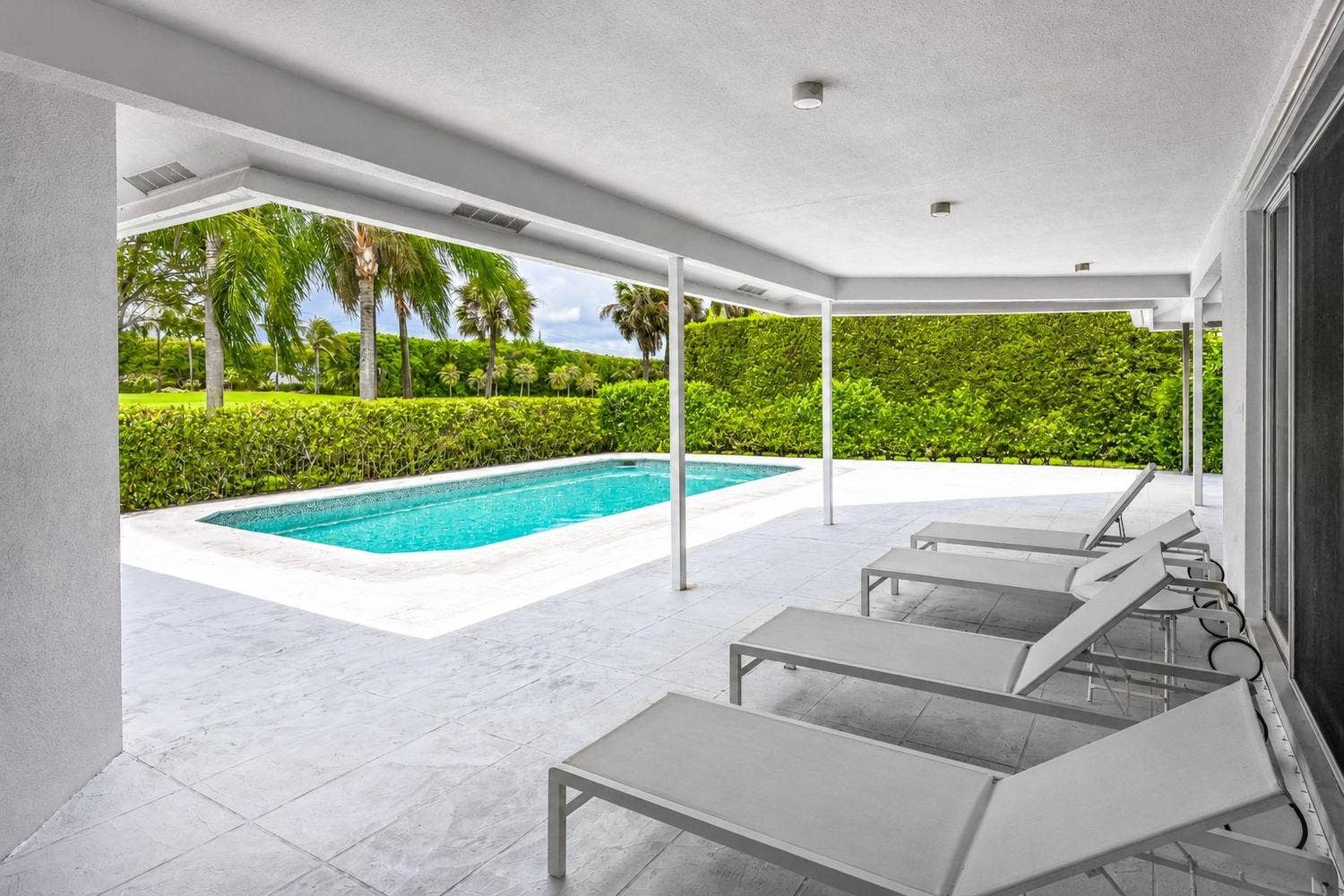 17771 Foxborough Lane, Boca Raton, FL 33496 pool/covered loggia