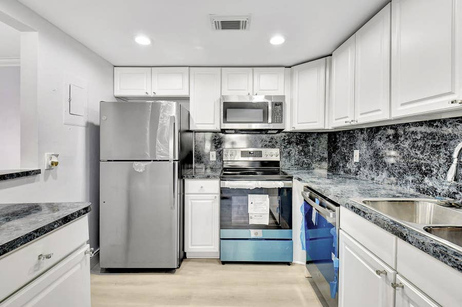 Property photo for 450 Saxony J, Delray Beach, FL