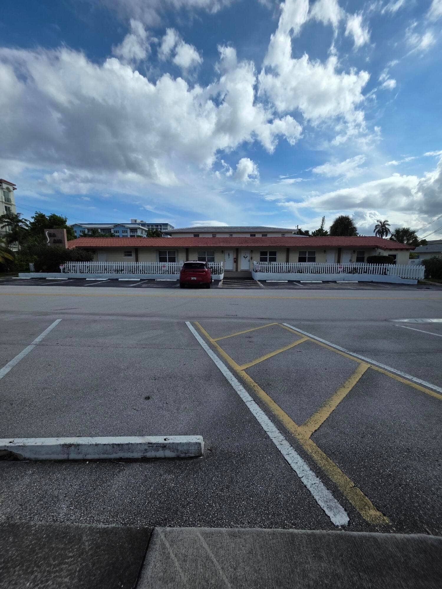 601 SE 20th Avenue, #4, Deerfield Beach, FL 33441 ext