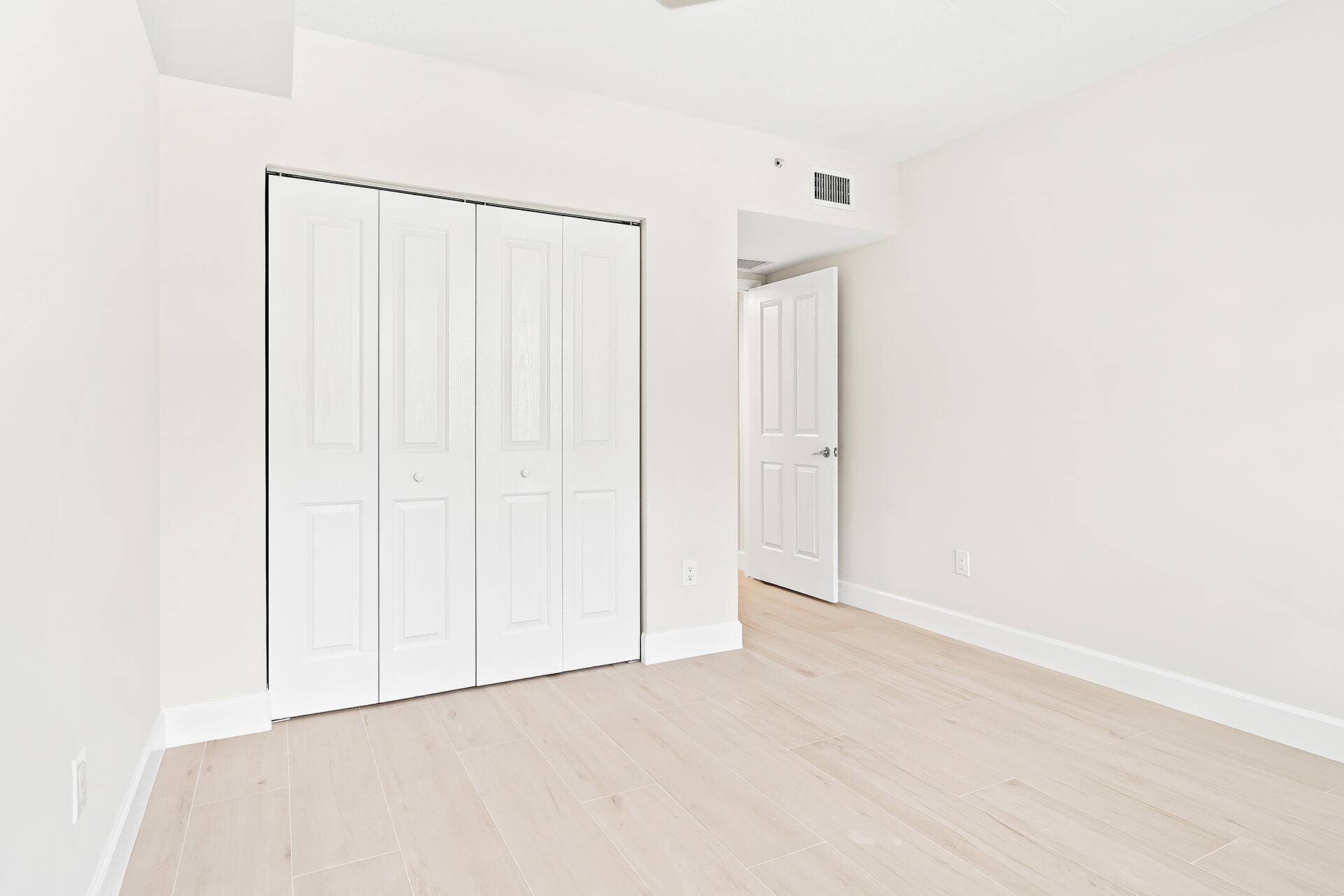 600 S Dixie Highway, #636, West Palm Beach, FL 33401 600-S-DIXIE-HWY-636-33401-020