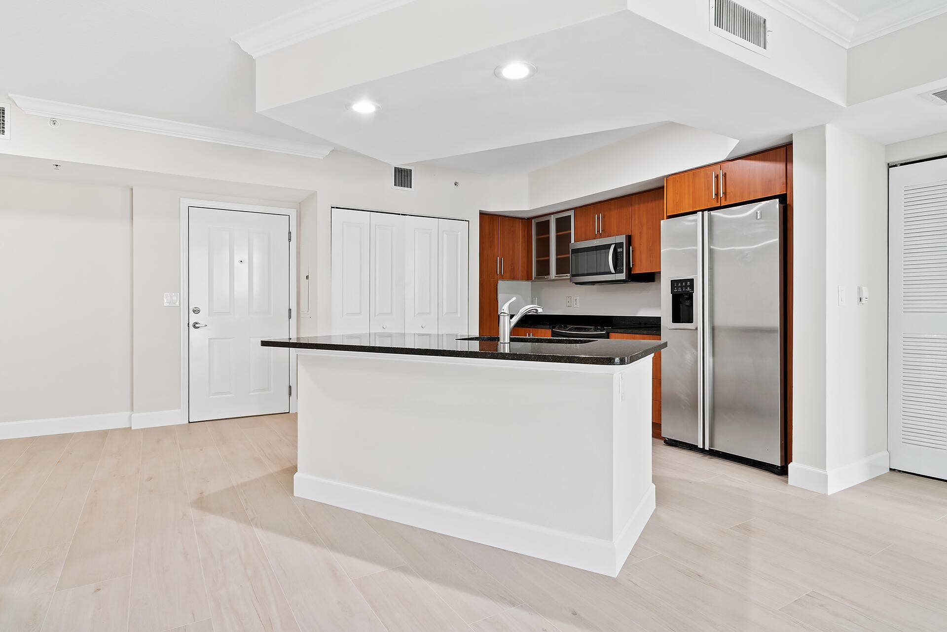 600 S Dixie Highway, #636, West Palm Beach, FL 33401 600-S-DIXIE-HWY-636-33401-004