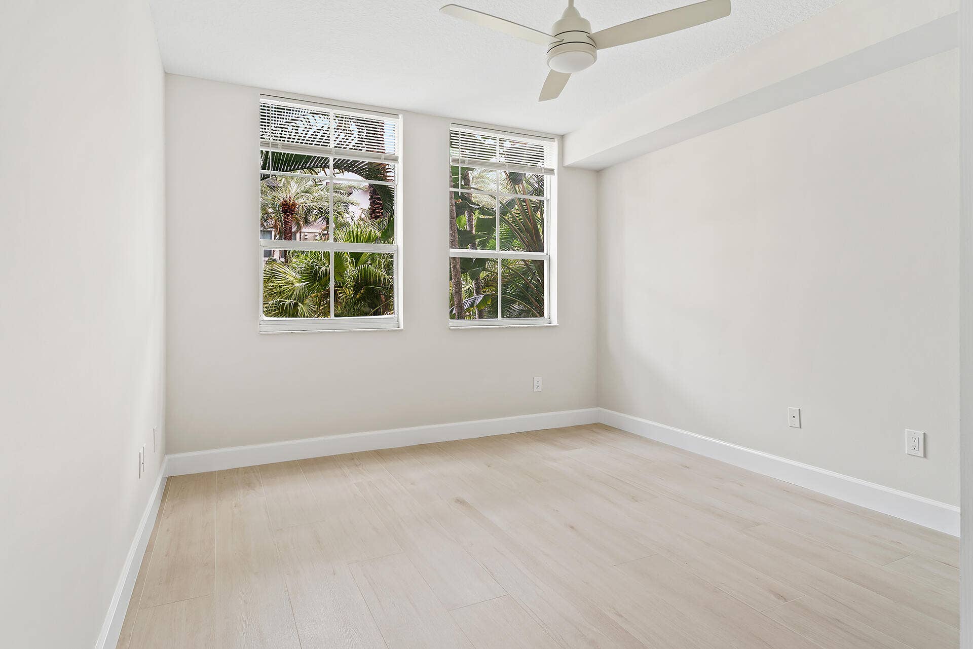 600 S Dixie Highway, #636, West Palm Beach, FL 33401 600-S-DIXIE-HWY-636-33401-019