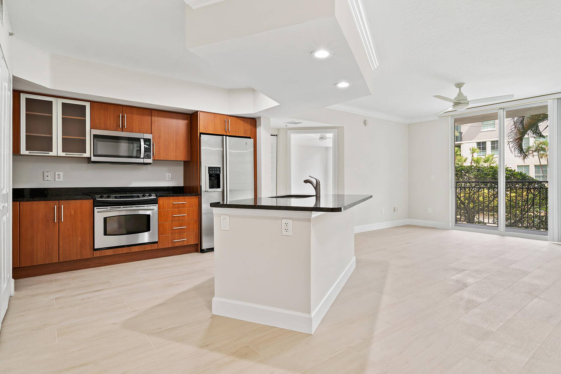 600 S Dixie Highway, #636, West Palm Beach, FL 33401 600-S-DIXIE-HWY-636-33401-001