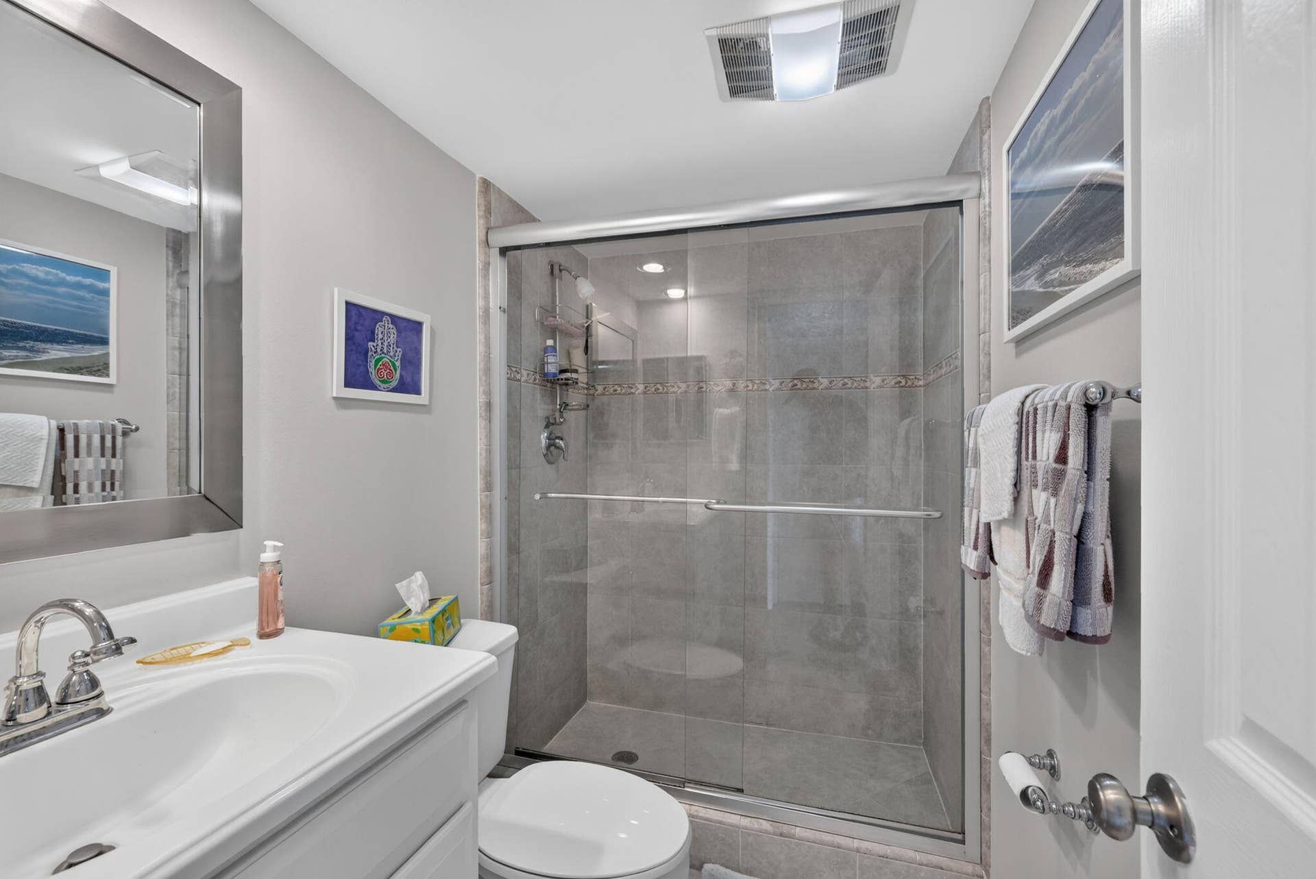 575 Oaks Lane, #102, Pompano Beach, FL 33069 23-web-or-mls-8I8A8236