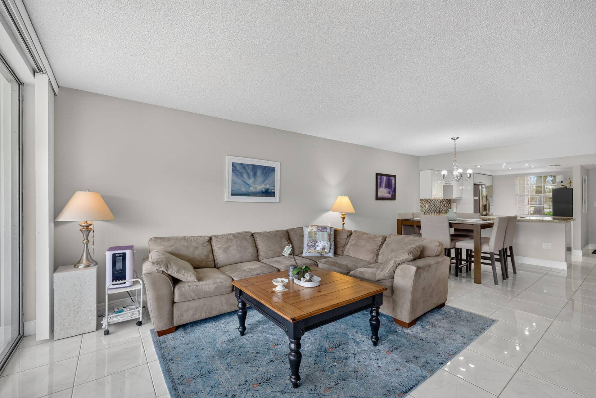 575 Oaks Lane, #102, Pompano Beach, FL 33069 15-web-or-mls-8I8A8192