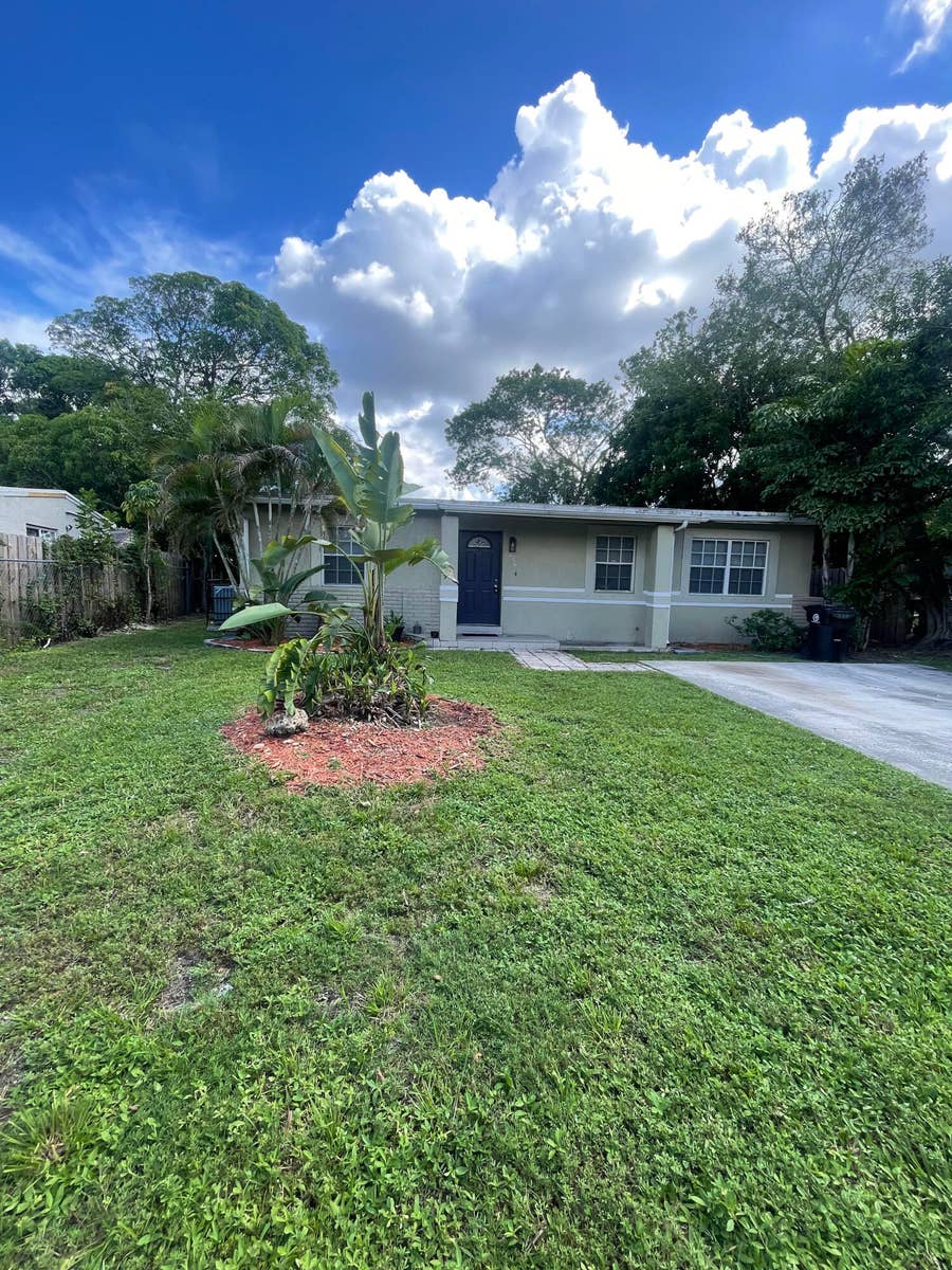 Property photo for 1036 NW 11TH Place, Fort Lauderdale, FL