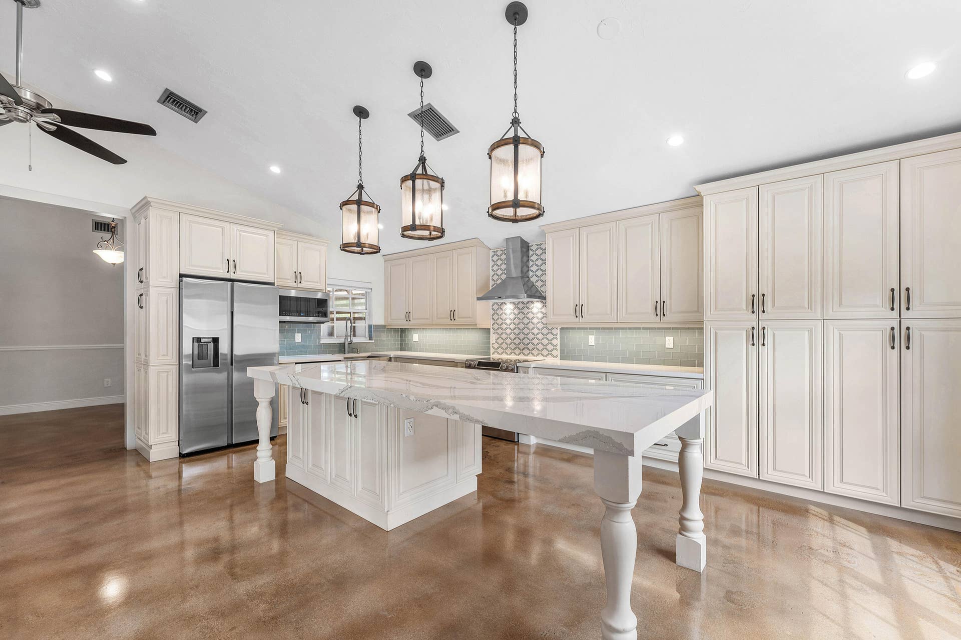 012-3145WestQuaysideDrive-Hollywood-FL-3