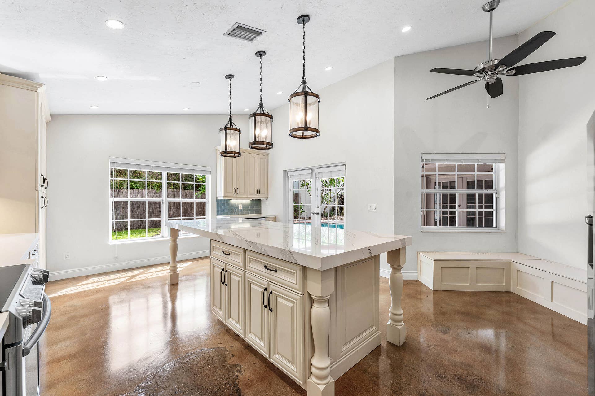 014-3145WestQuaysideDrive-Hollywood-FL-3