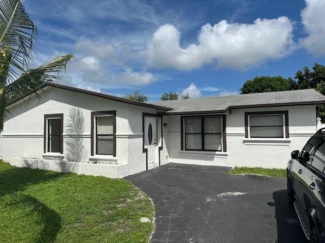 Property photo for 7807 W Kimberly Boulevard, North Lauderdale, FL