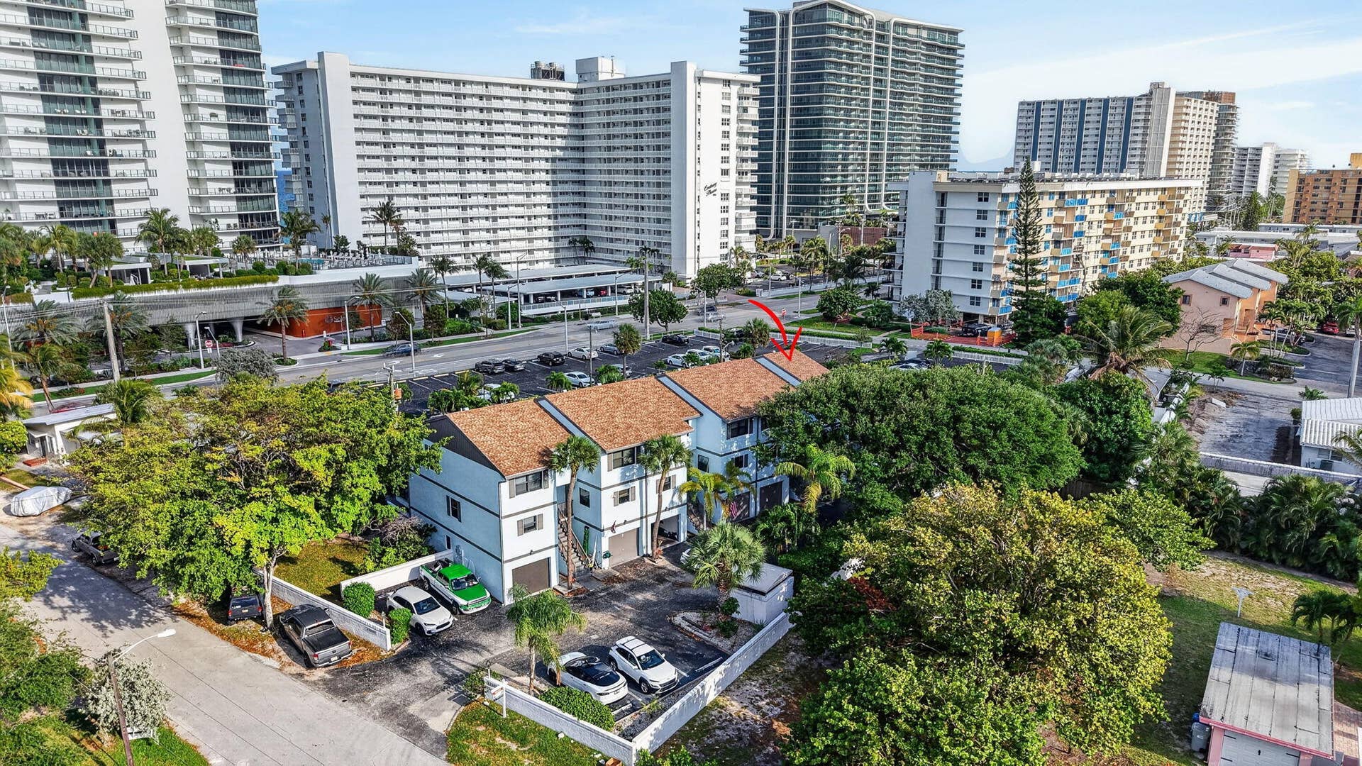 3250 NE 12th Street, #6, Pompano Beach, FL 33062 49-web-or-mls-DJI_20260427174317_0429_D