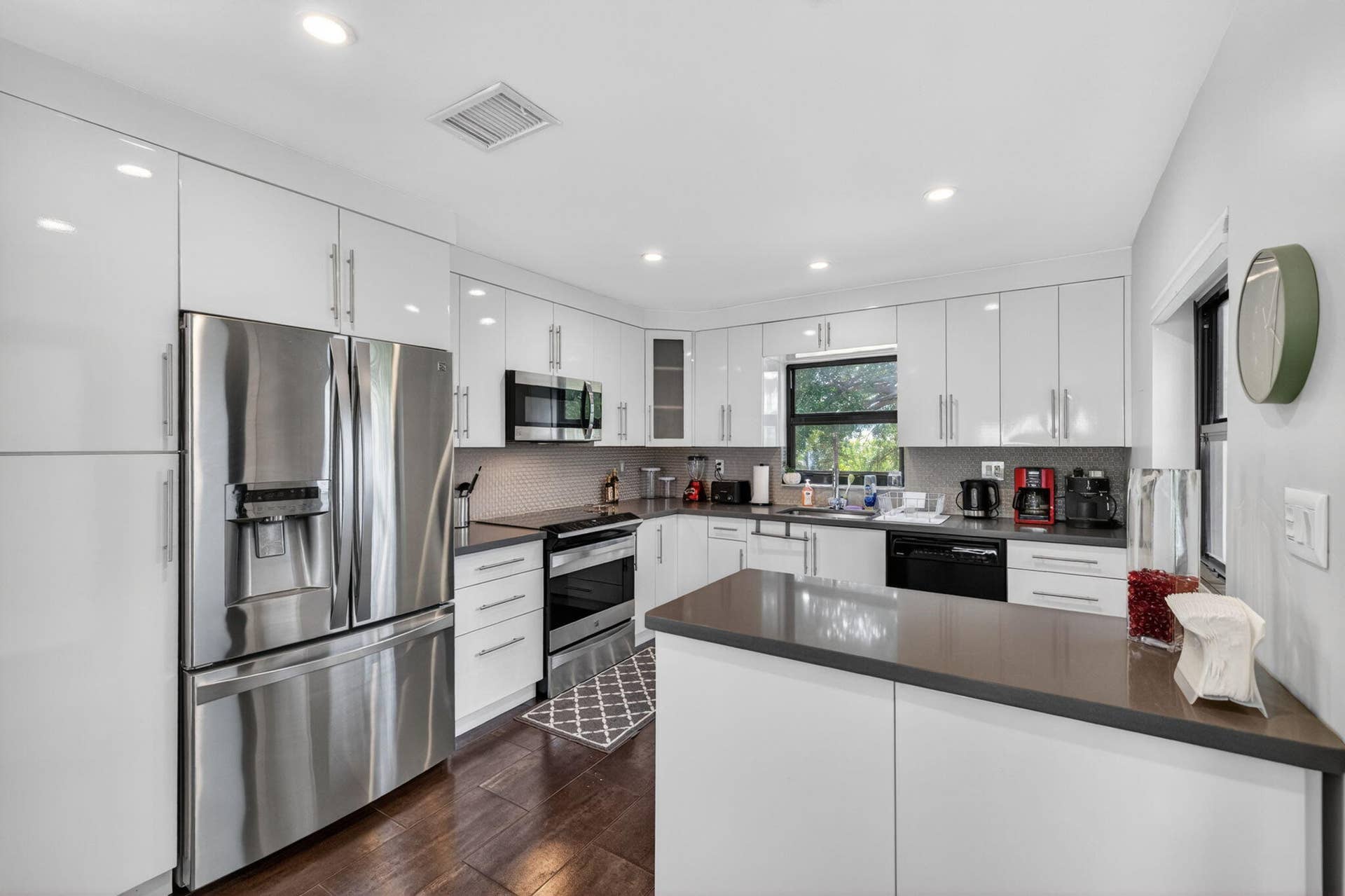 3250 NE 12th Street, #6, Pompano Beach, FL 33062 10-web-or-mls-699A6998