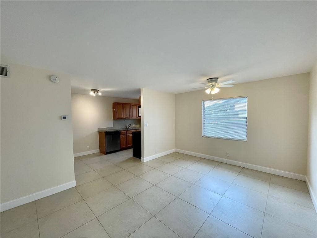 607 NE 29TH Drive, #18, Wilton Manors, FL 33334 GetMedia - 2026-09-25T143707.840