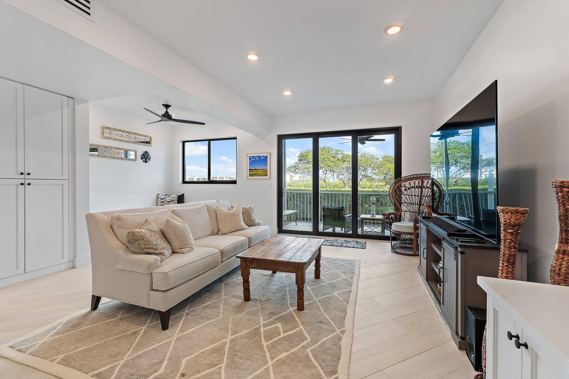 200 WATERWAY Road, #105, Tequesta, Tequesta, FL 33469 058-200WaterwayRd-105-Jupiter-SMALL