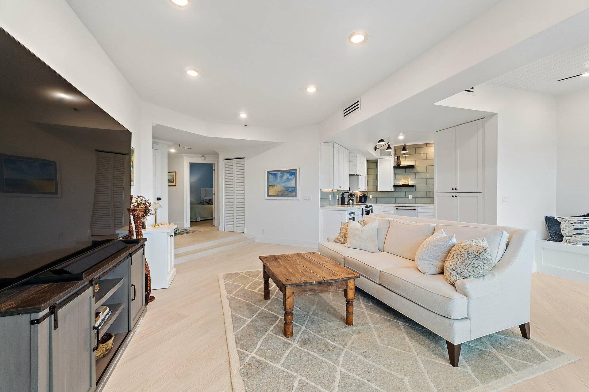 200 WATERWAY Road, #105, Tequesta, Tequesta, FL 33469 061-200WaterwayRd-105-Jupiter-SMALL