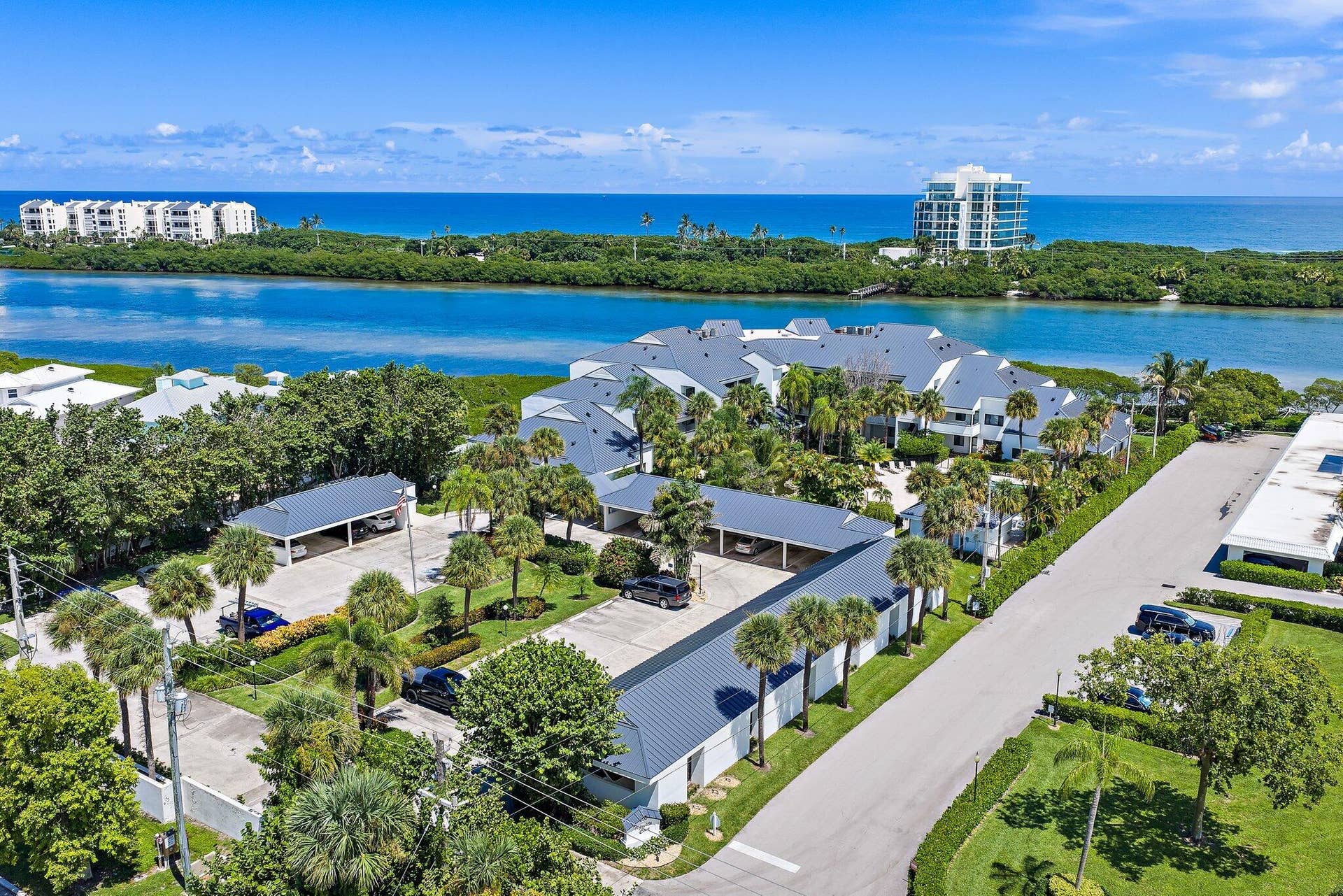 200 WATERWAY Road, #105, Tequesta, Tequesta, FL 33469 002-200WaterwayRd-Tequesta-SMALL