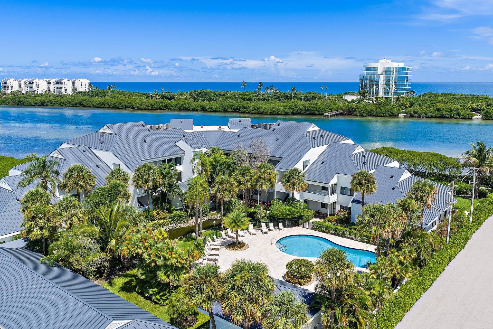 200 WATERWAY Road, #105, Tequesta, Tequesta, FL 33469 003-200WaterwayRd-Tequesta-SMALL