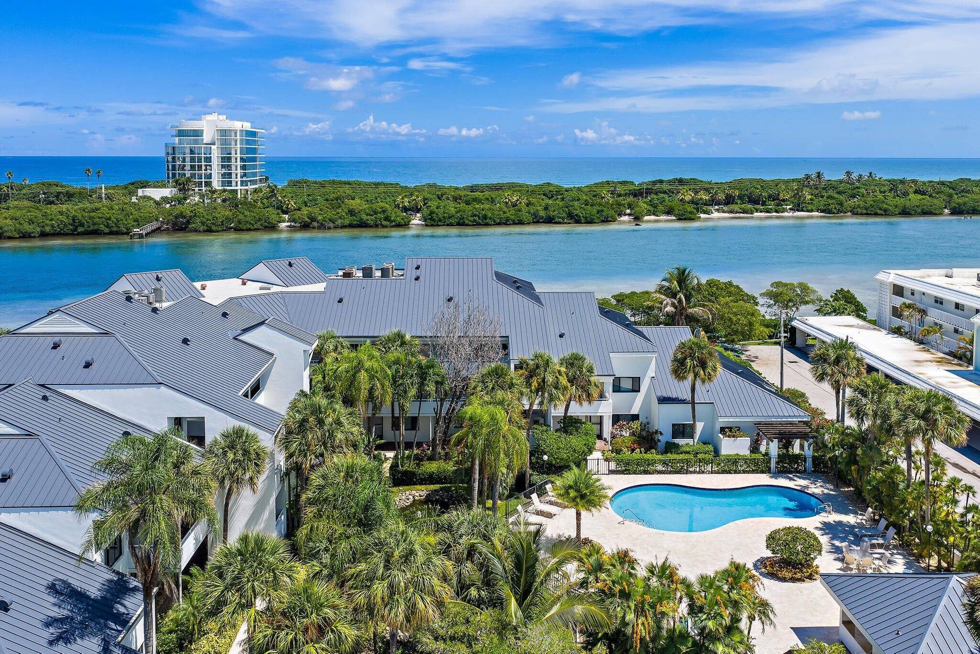 200 WATERWAY Road, #105, Tequesta, Tequesta, FL 33469 004-200WaterwayRd-Tequesta-SMALL