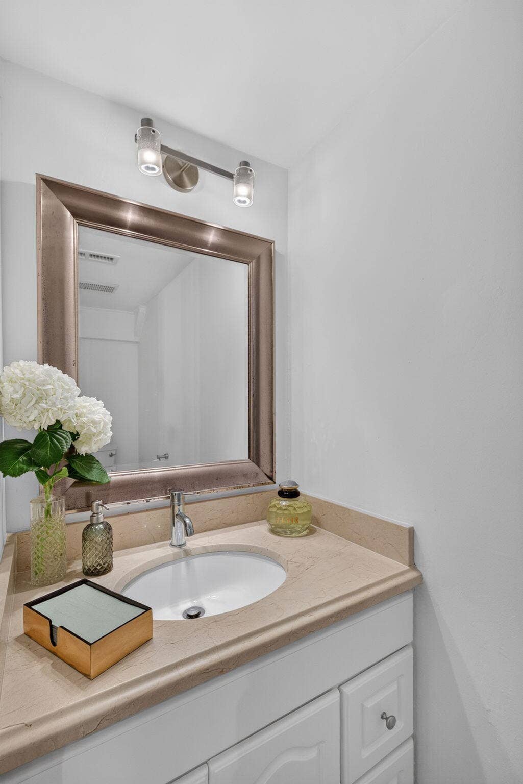 Powder room