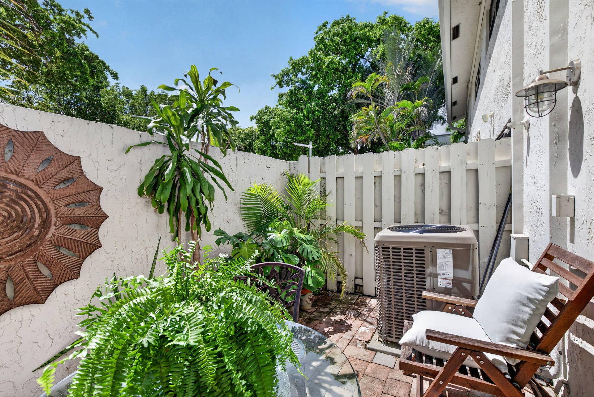 Private fenced back patio