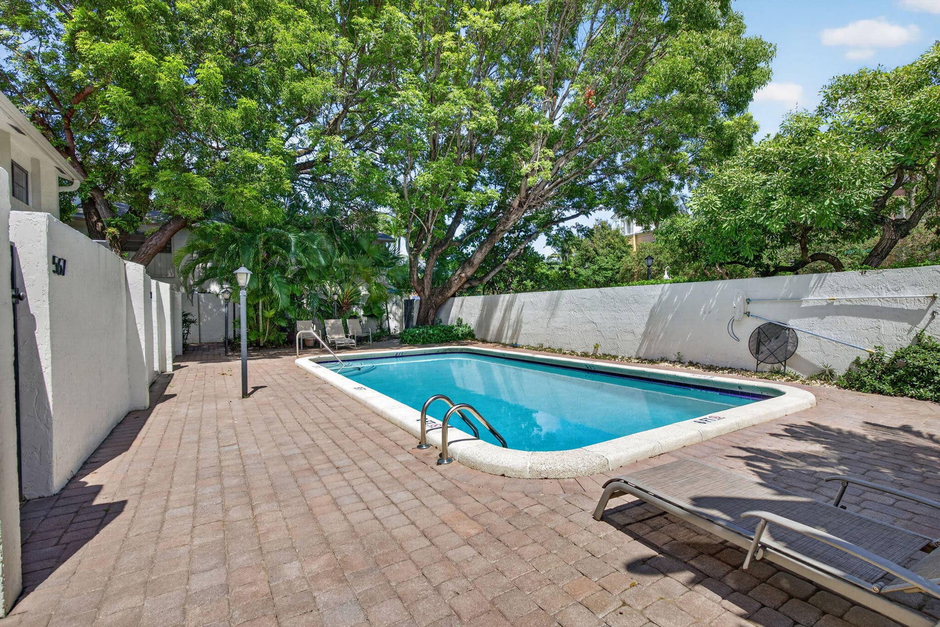 Community pool
