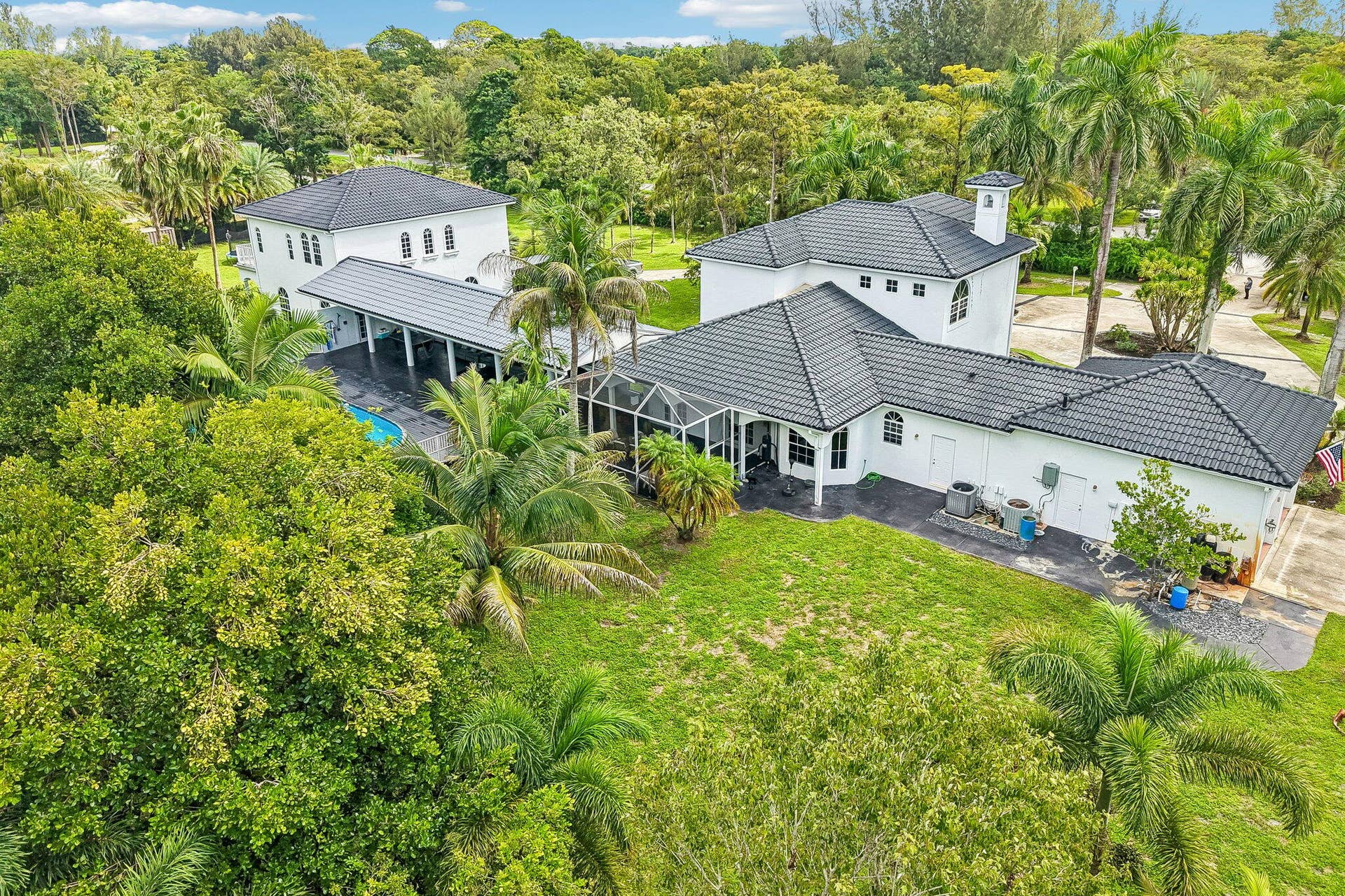 6911 NW 84TH Avenue, Parkland, FL 33067 78-web-or-mls-NW 84th Ave-S1609-078