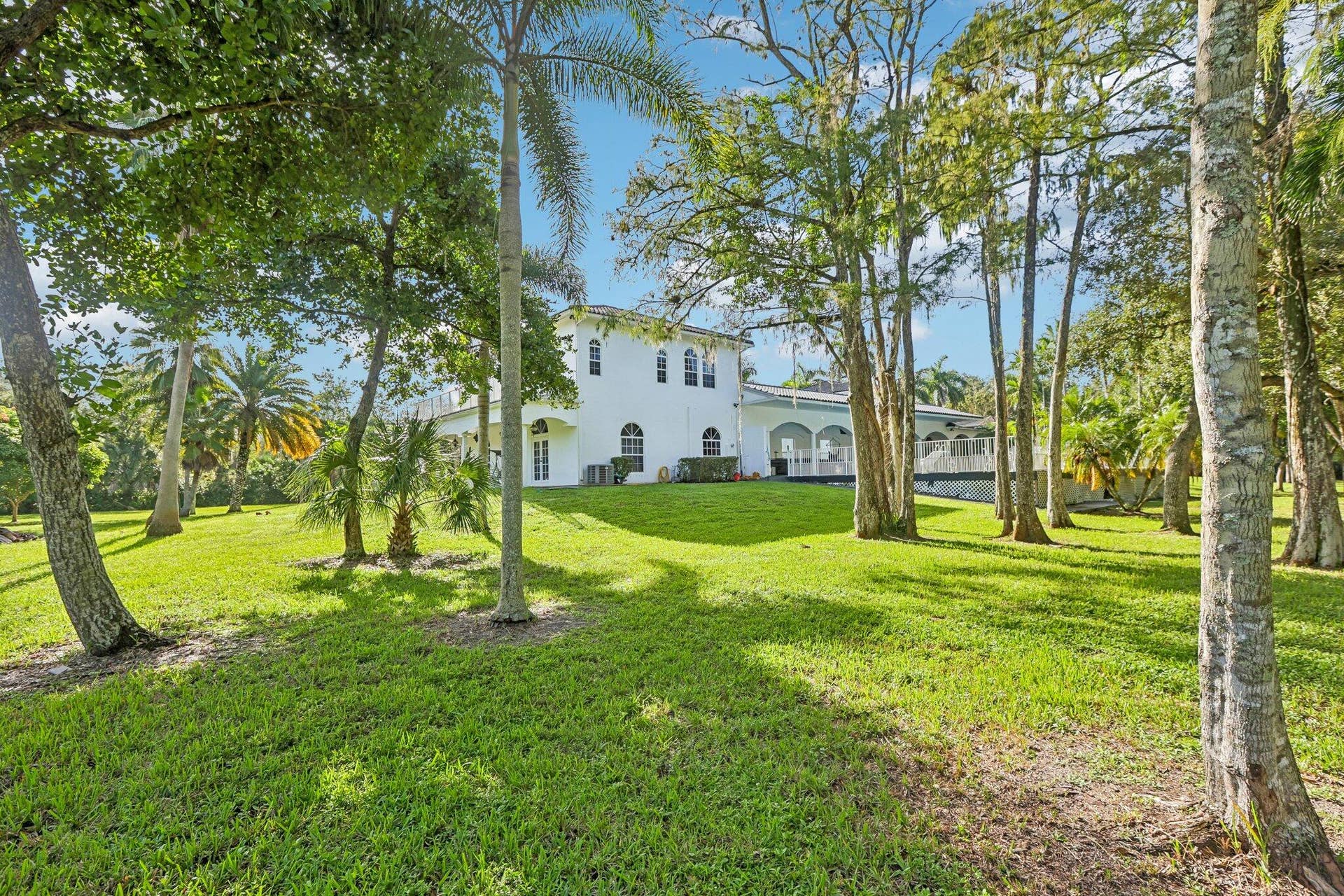 6911 NW 84TH Avenue, Parkland, FL 33067 60-web-or-mls-NW 84th Ave-S1609-060