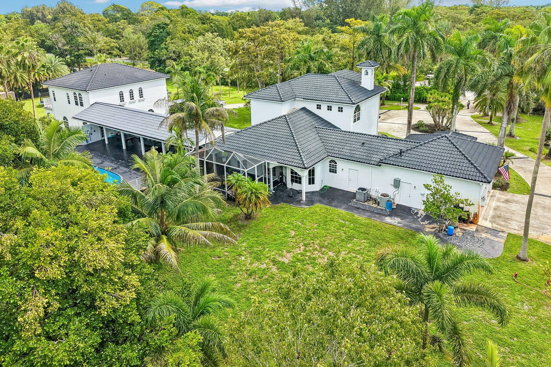 6911 NW 84TH Avenue, Parkland, FL 33067 79-web-or-mls-NW 84th Ave-S1609-079