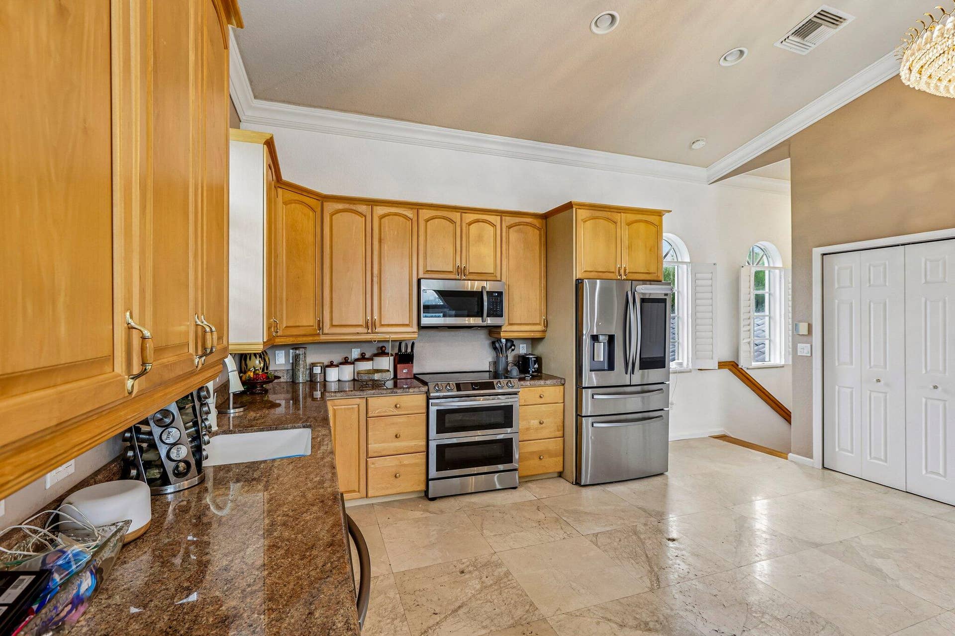 6911 NW 84TH Avenue, Parkland, FL 33067 86-web-or-mls-NW 84th Ave-S2409-006