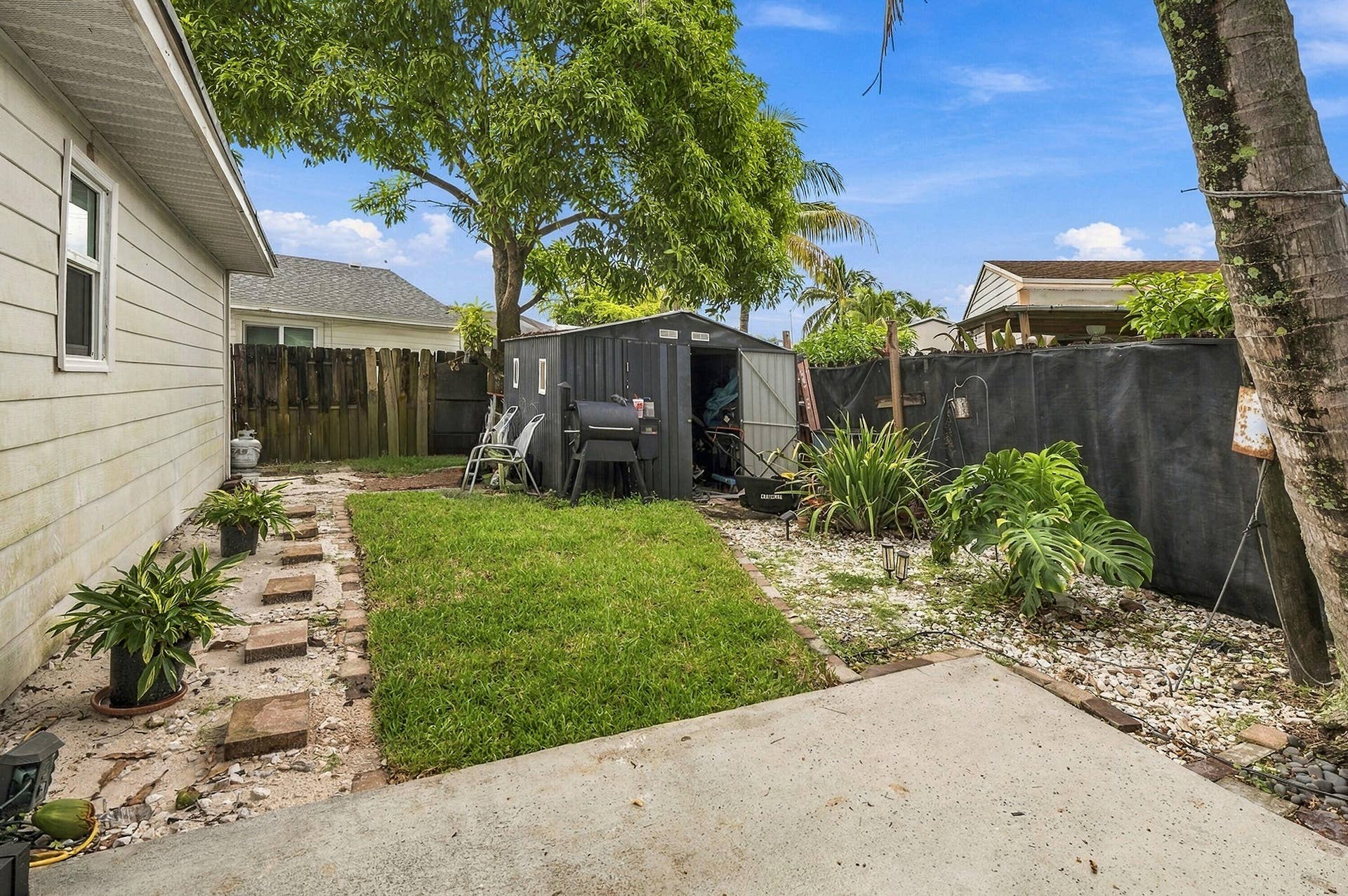 Side yard