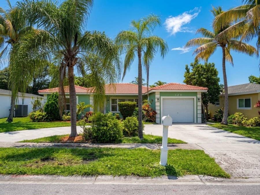 Property photo for 820 SW 49th Terrace, Margate, FL