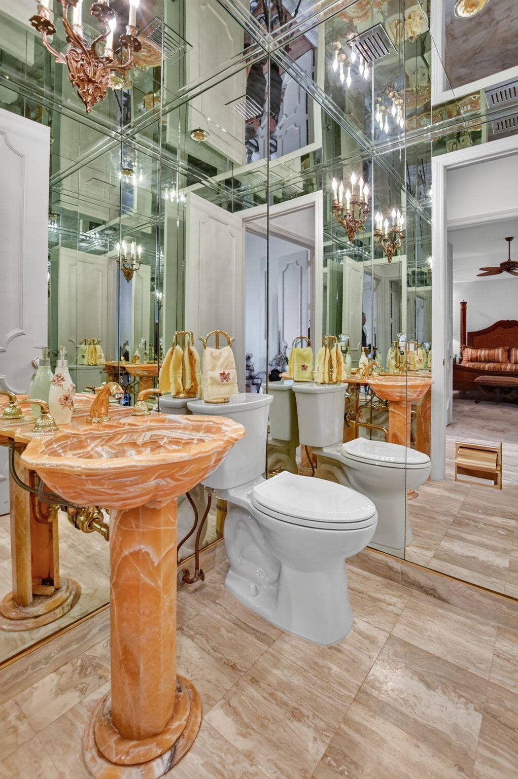 6243 NW 23rd Way, Boca Raton, FL 33496 Half-bath