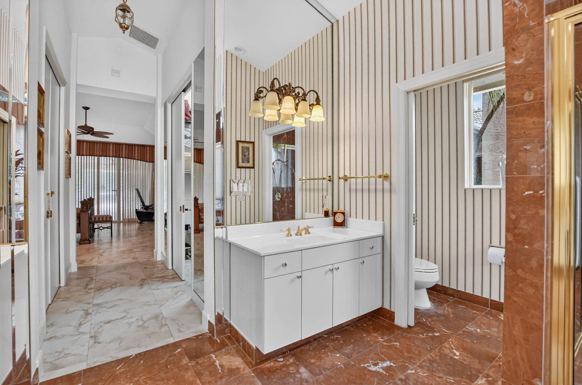 6243 NW 23rd Way, Boca Raton, FL 33496 Double Vanity