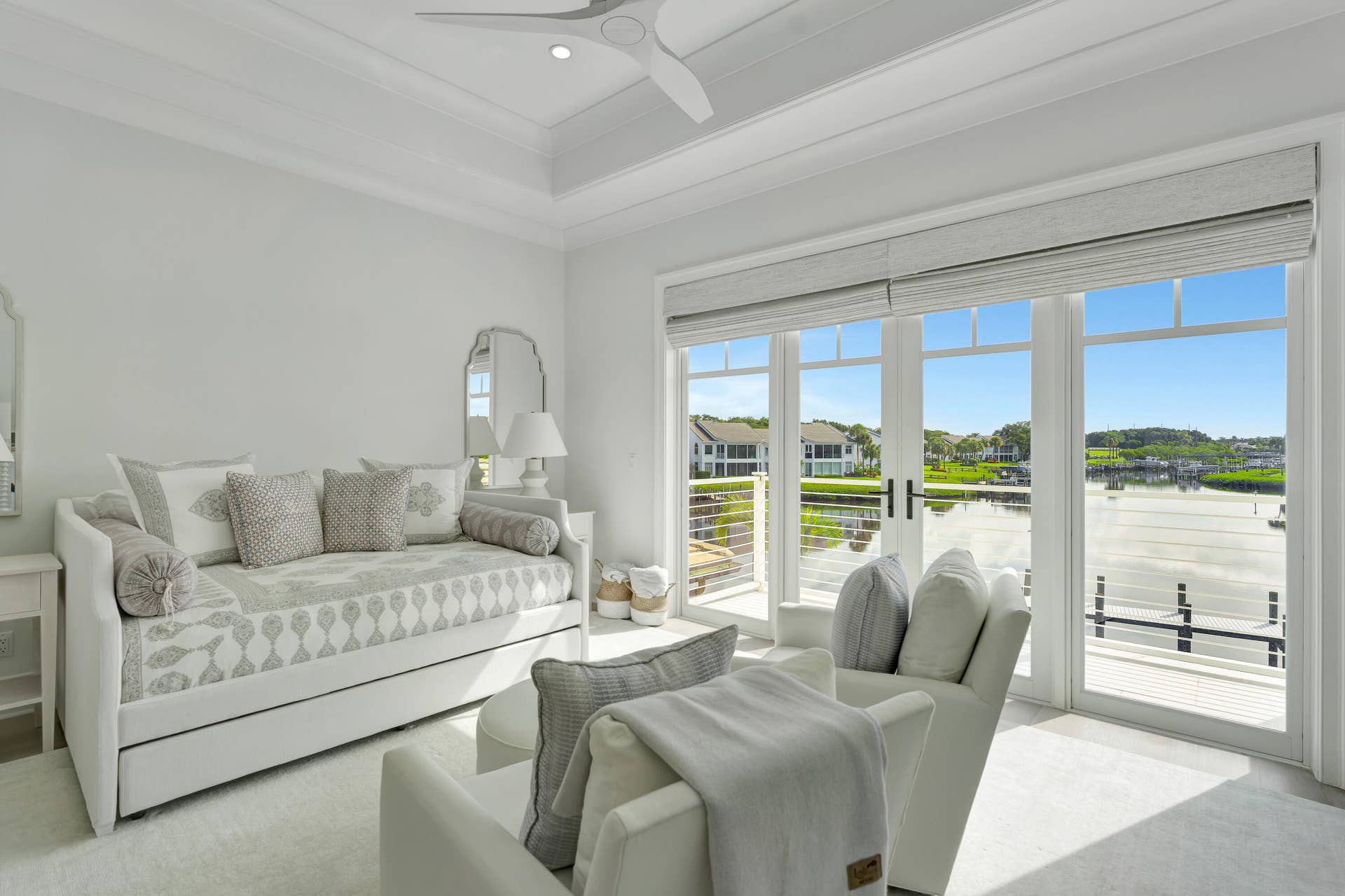 130 Waters Edge Drive, Jupiter, FL 33477 Upstairs bedroom 2