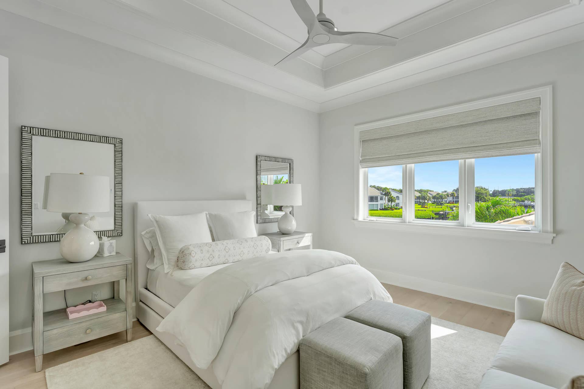 130 Waters Edge Drive, Jupiter, FL 33477 Upstairs bedroom 1