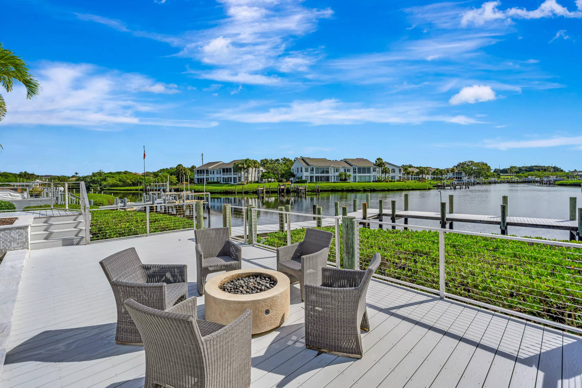 130 Waters Edge Drive, Jupiter, FL 33477 _MLP9195