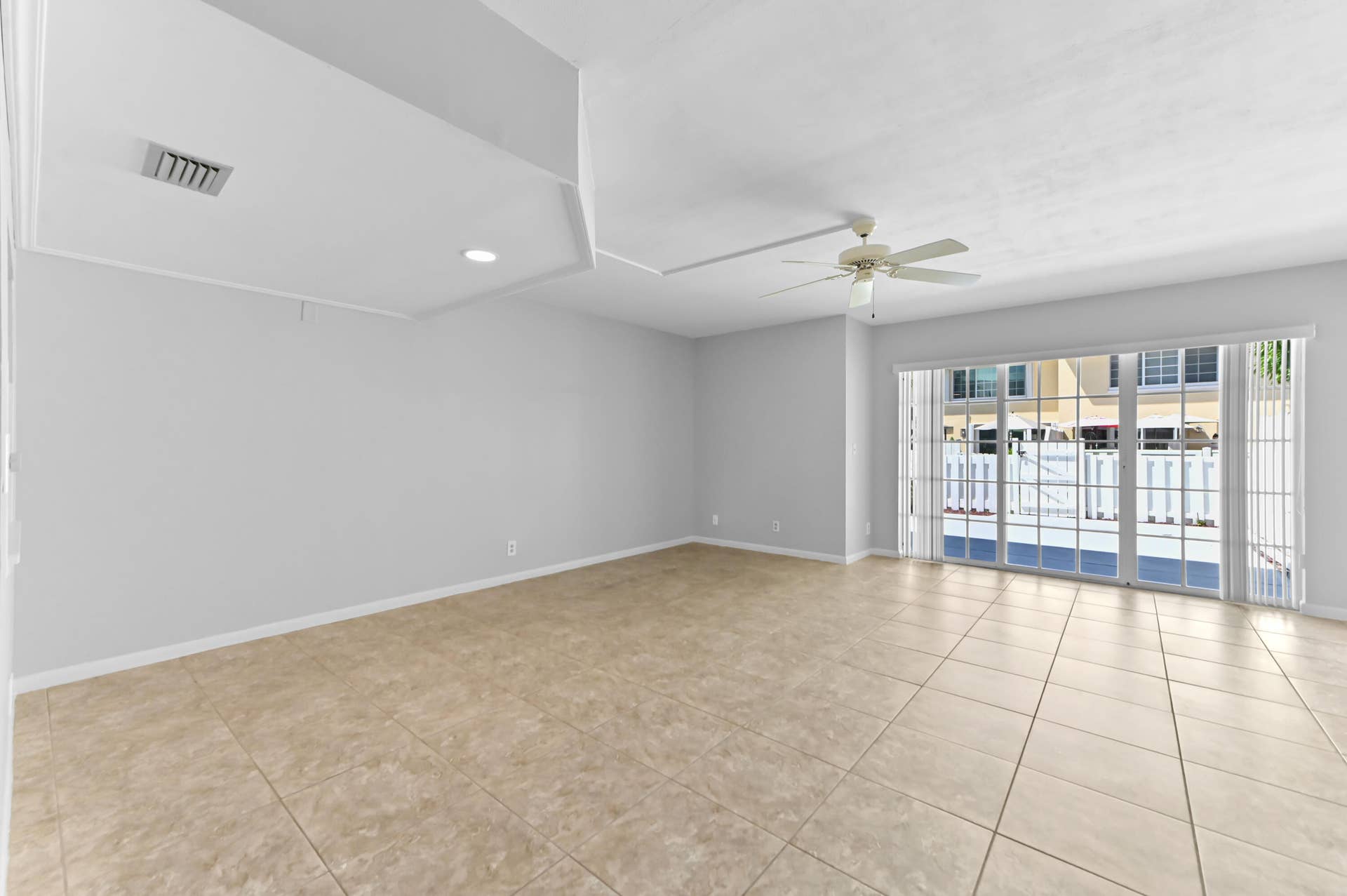 214 Foxtail Drive, #F, Greenacres, FL 33415 09 living room 01