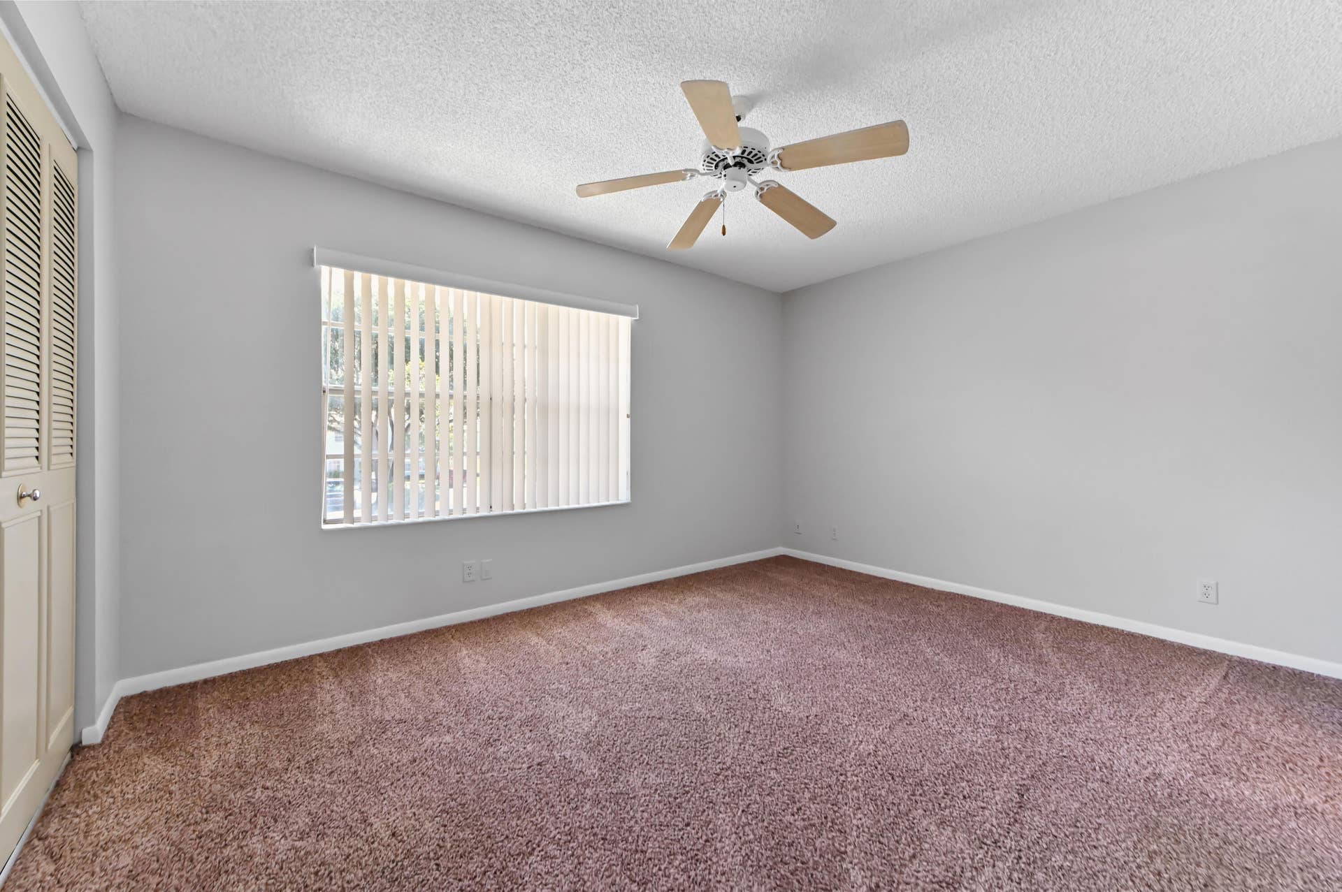 214 Foxtail Drive, #F, Greenacres, FL 33415 16 bedroom 01