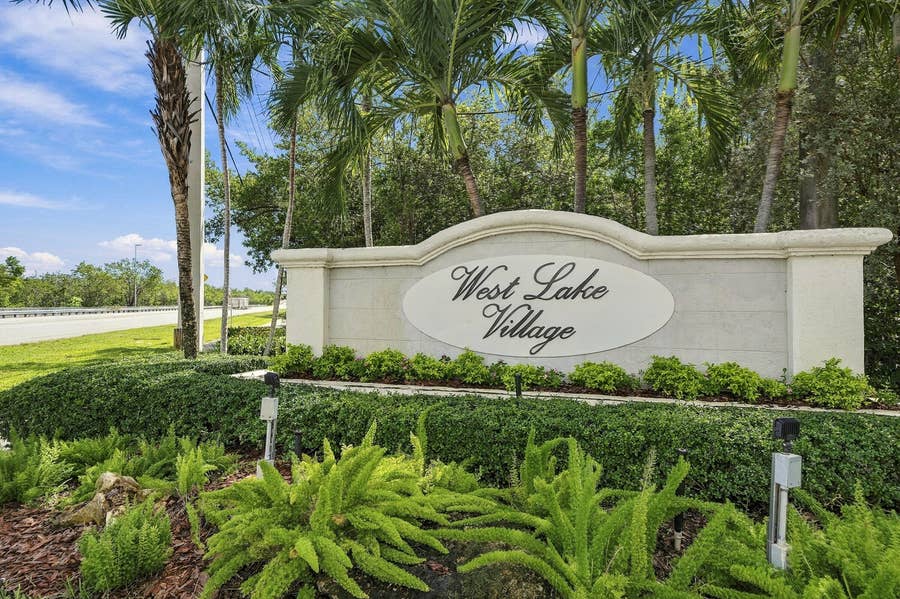 Property photo for 1115 PAPAYA Street, Hollywood, FL