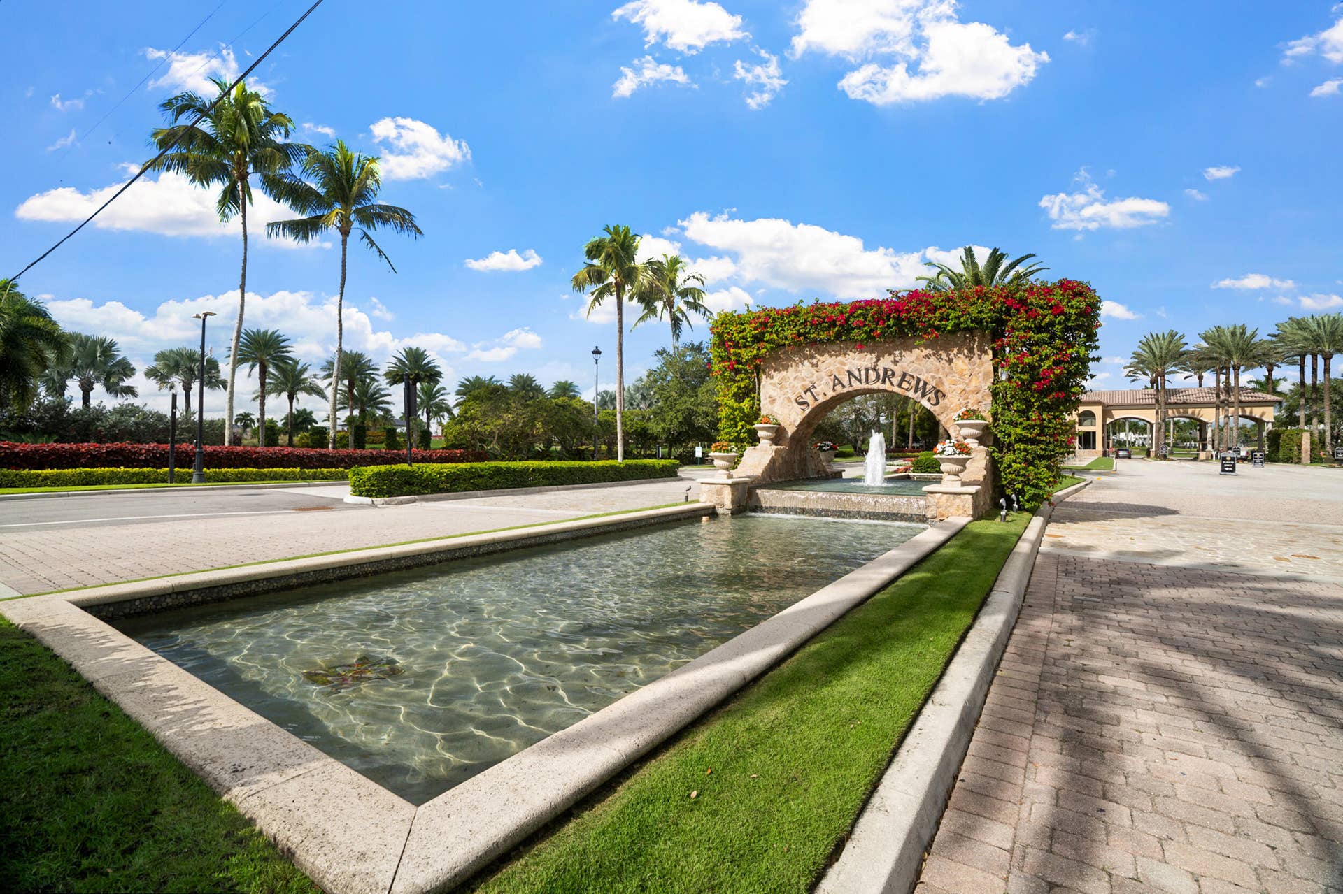 7946 SHELBY Circle, Boca Raton, FL 33496 entrance
