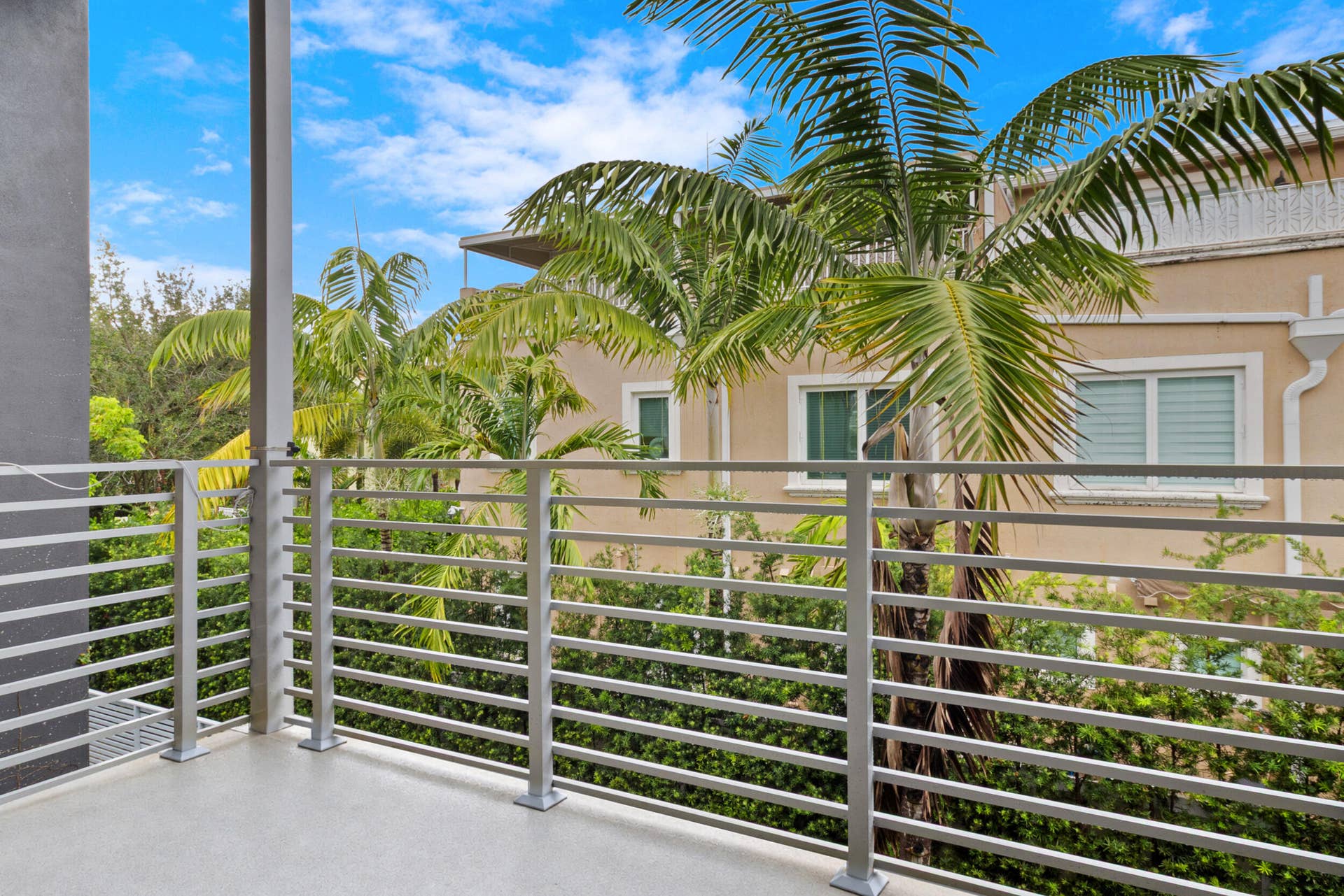 606 NE 8TH Avenue, Fort Lauderdale, FL 33304 58_accutour_01 606-ne-8th-ave -030